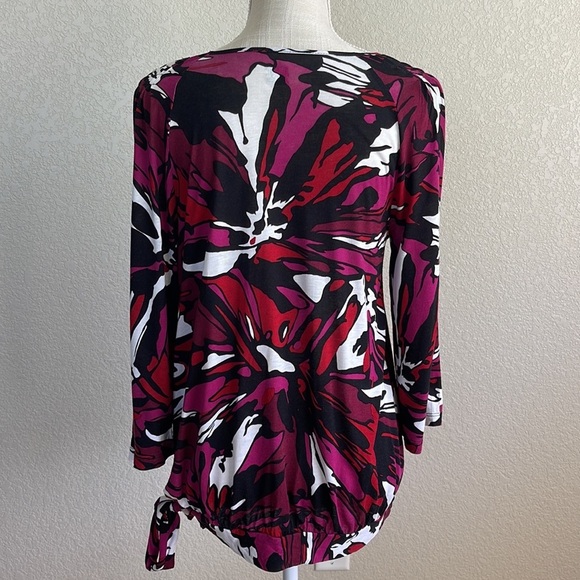 Women’s A.N.A Abstract Floral Blouse Size Medium - Picture 4 of 7